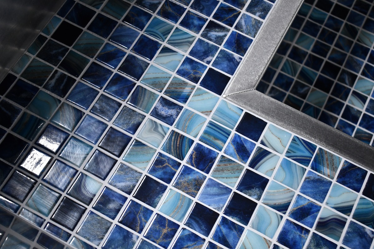 Custom tile trim detail